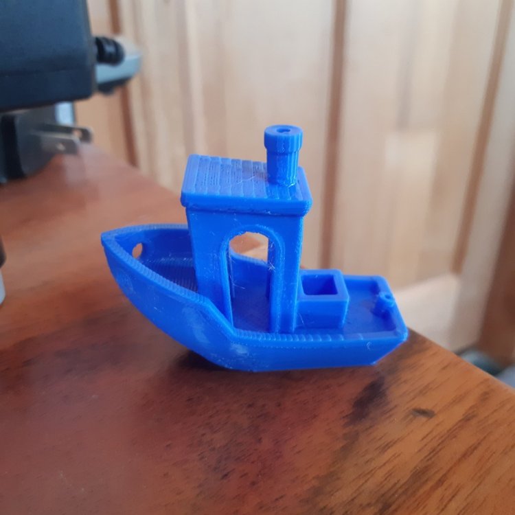 benchy.thumb.jpg.83e220c1242fd31a75979fb0bca41447.jpg