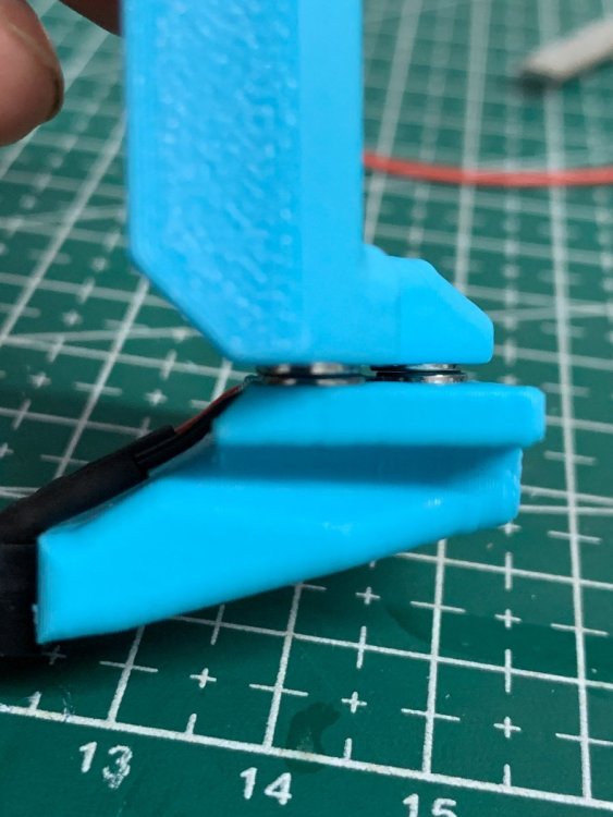 V0.1_probe_mount_3.thumb.jpg.c6d49ba1dde1772863a195ca8513b59e.jpg