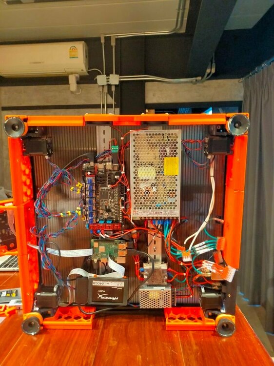 1971183013_cablemanagement2.thumb.jpg.ea372b64455aad1b068396df73907383.jpg