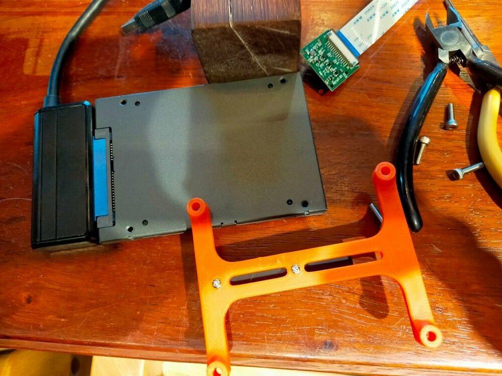 ssdmount.thumb.jpg.1d48cbbb52ade67c04d034cd7dc3a0c2.jpg