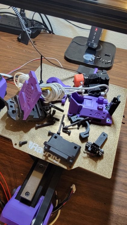R5_08-OldToolheadDisassembled.thumb.jpg.ca8896943d5cd33c5a0c79b60e776188.jpg
