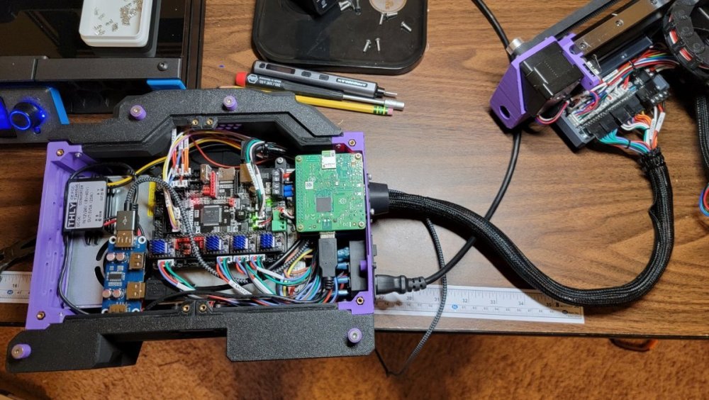 R5_22-ElectronicsEnclosure.thumb.jpg.a885103be3642bb31a83f0e829e0567a.jpg
