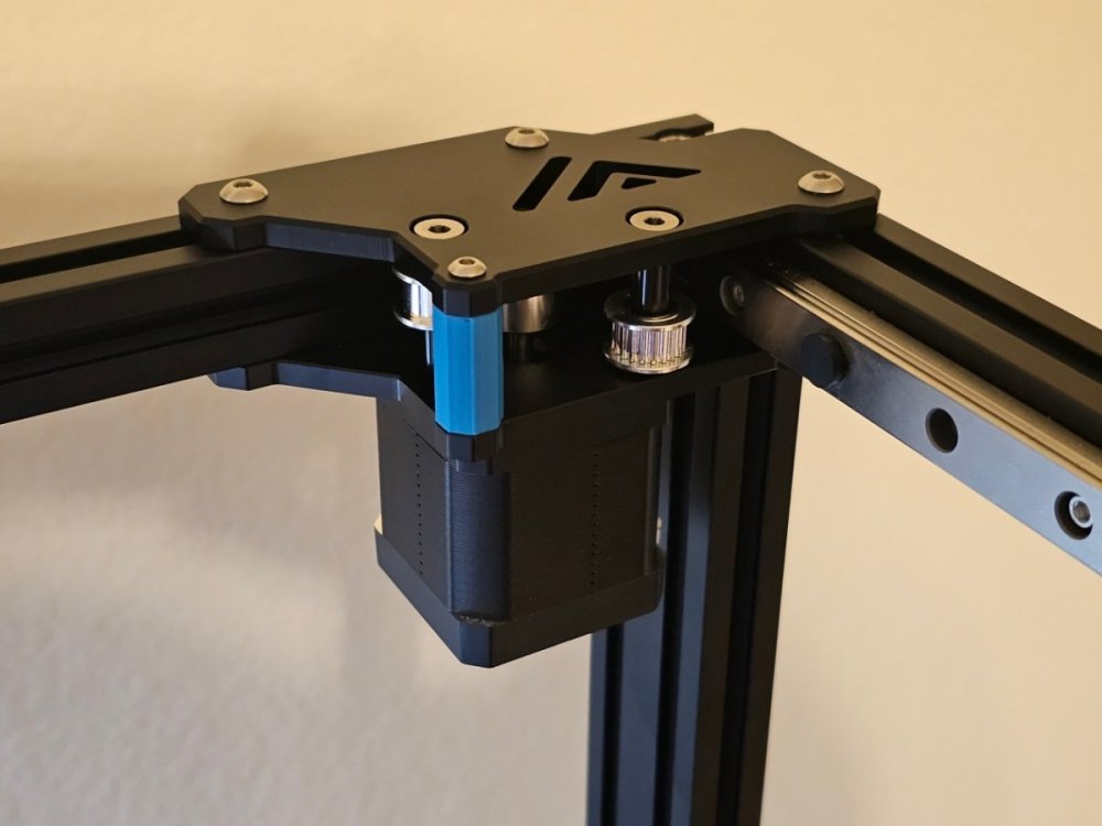 VZBot_FrameBuild-03.thumb.jpg.08e36f5c181e9c3bb5dbca8c20dfed38.jpg