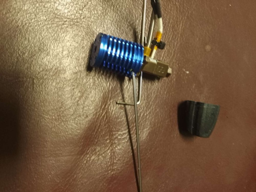 04-originalpositionofthesetscrew.thumb.jpg.d216a41ffd760265d4b143d19896ff32.jpg
