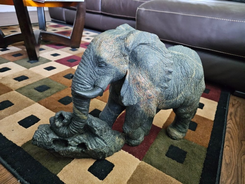 Elephant-01.thumb.jpg.7849253b450b28e871e77526c6bce152.jpg