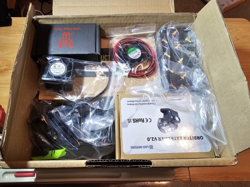 02_RR-Refurb_Box.thumb.jpg.52756efc1e9ac14271719952a7fac41b.jpg