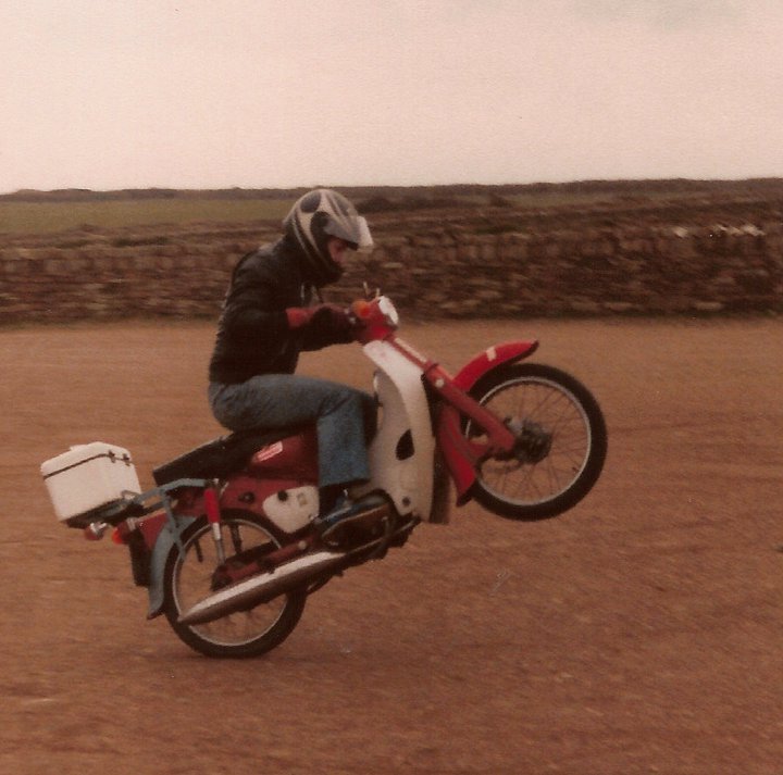 C90.jpg.eef0dc3f2659e2768eca3504ff6e3b3e.jpg